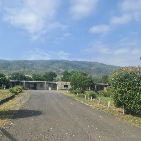 Valley View Motel Murrurundi Экстерьер фото
