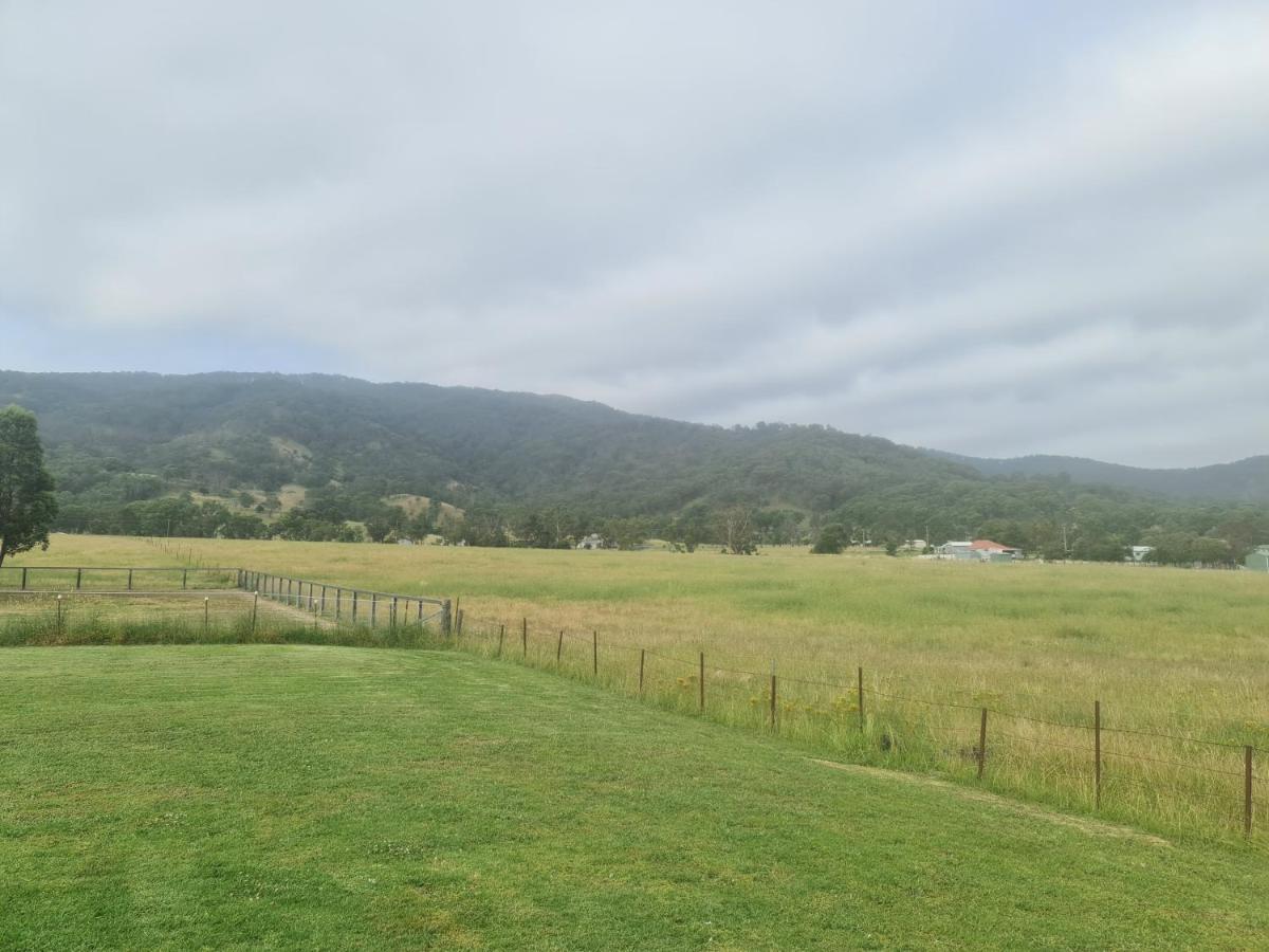 Valley View Motel Murrurundi Экстерьер фото
