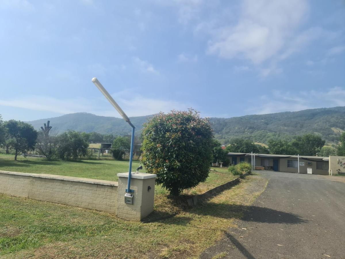 Valley View Motel Murrurundi Экстерьер фото