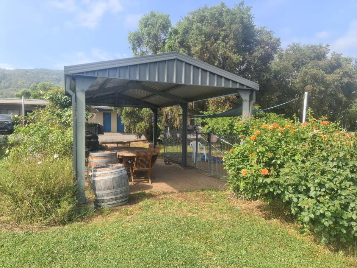 Valley View Motel Murrurundi Экстерьер фото
